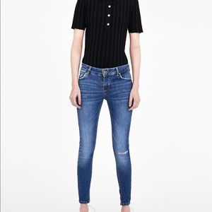 Zara mid rise skinny jeans 👖 New!